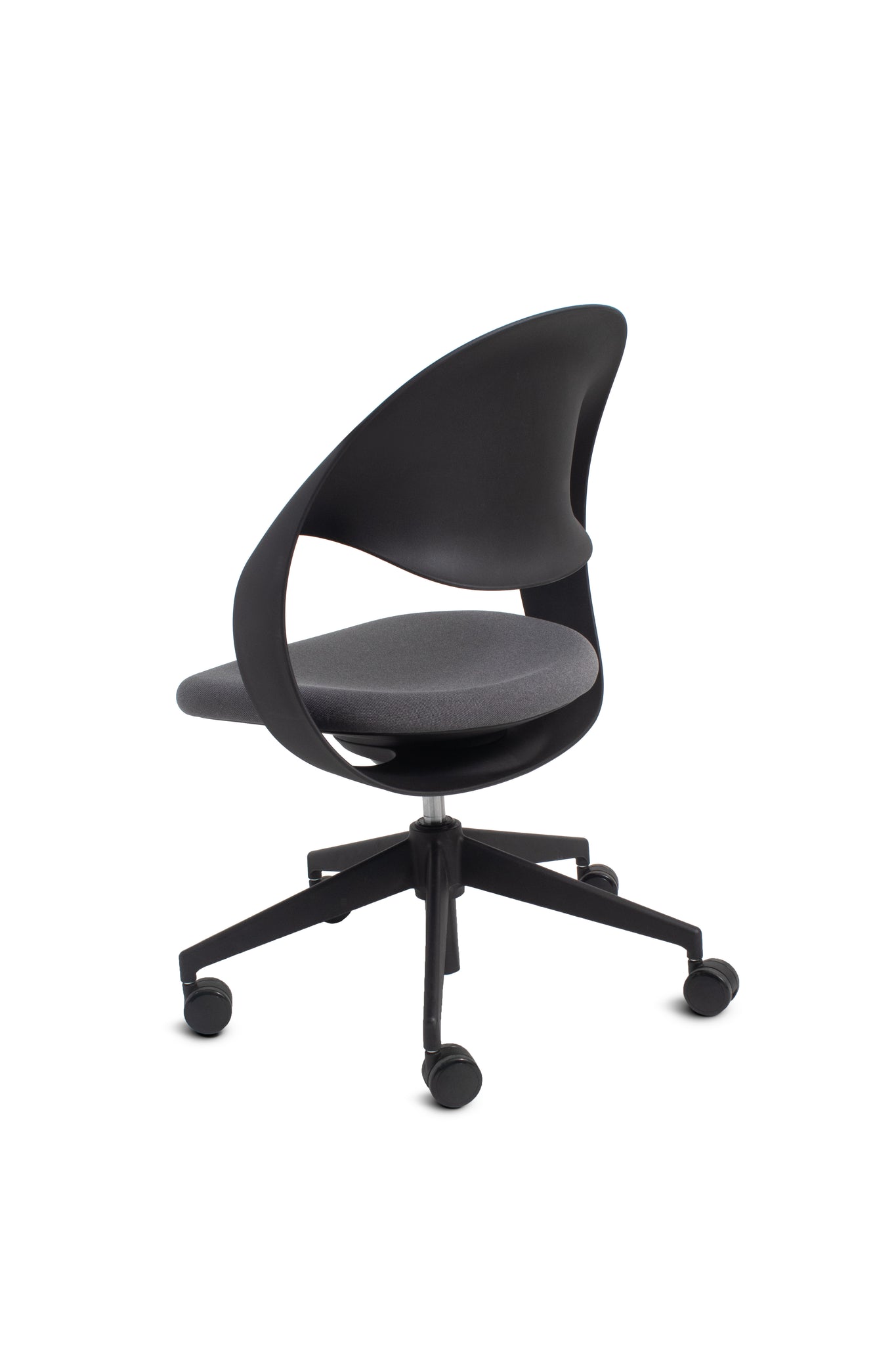 Silla de oficina Montecarlo respaldo en polipropileno y asiento tapizado en tela, base nylon.