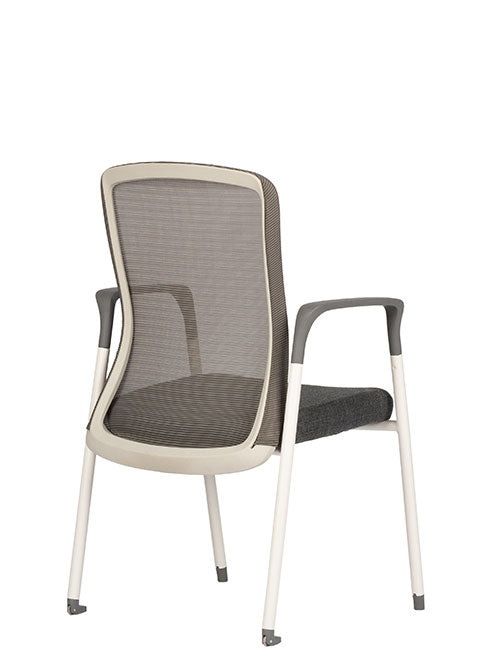 Silla de visita Virtu White respaldo tapizado en mesh y asiento en tela con base metalica